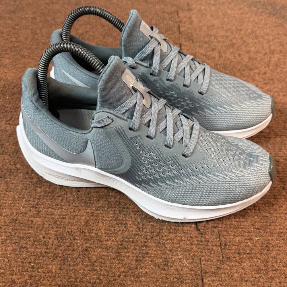 Nike Zoom Winflo 6 Womens Running Shoes Grey Mesh Sneakers Size 7.5 AQ8228-002